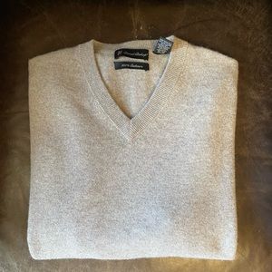 Daniel Bishop 100% cashmere sweater